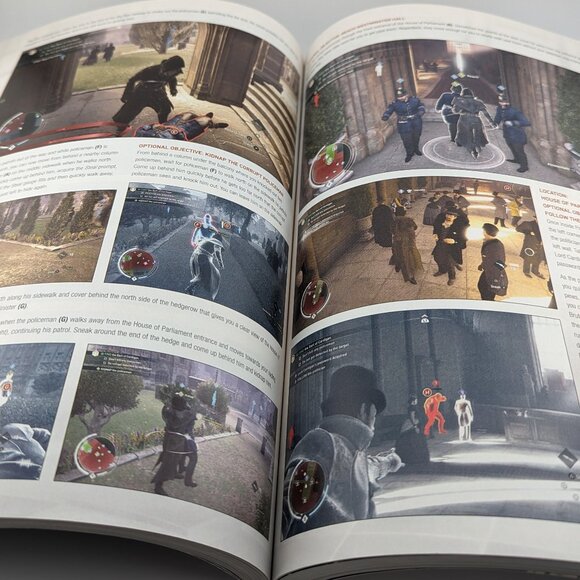 Assassin's Creed Syndicate Official Strategy Guide - Picture 3 of 3